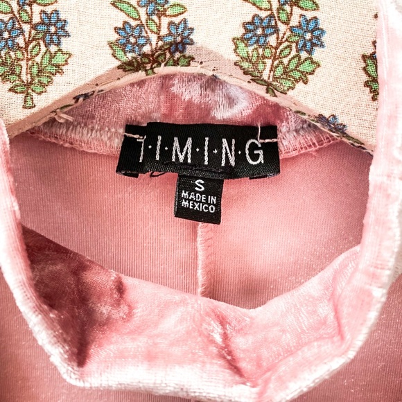 T.I.M.I.N.G Pink Crushed Velvet Dress with Choker Size Small - Picture 3 of 3